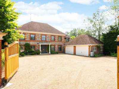 Home For Rent in Godalming, United Kingdom