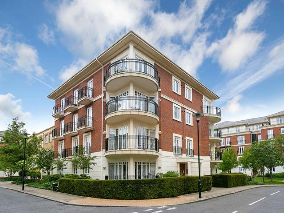 Picture of Apartment For Rent in Twickenham, Greater London, United Kingdom
