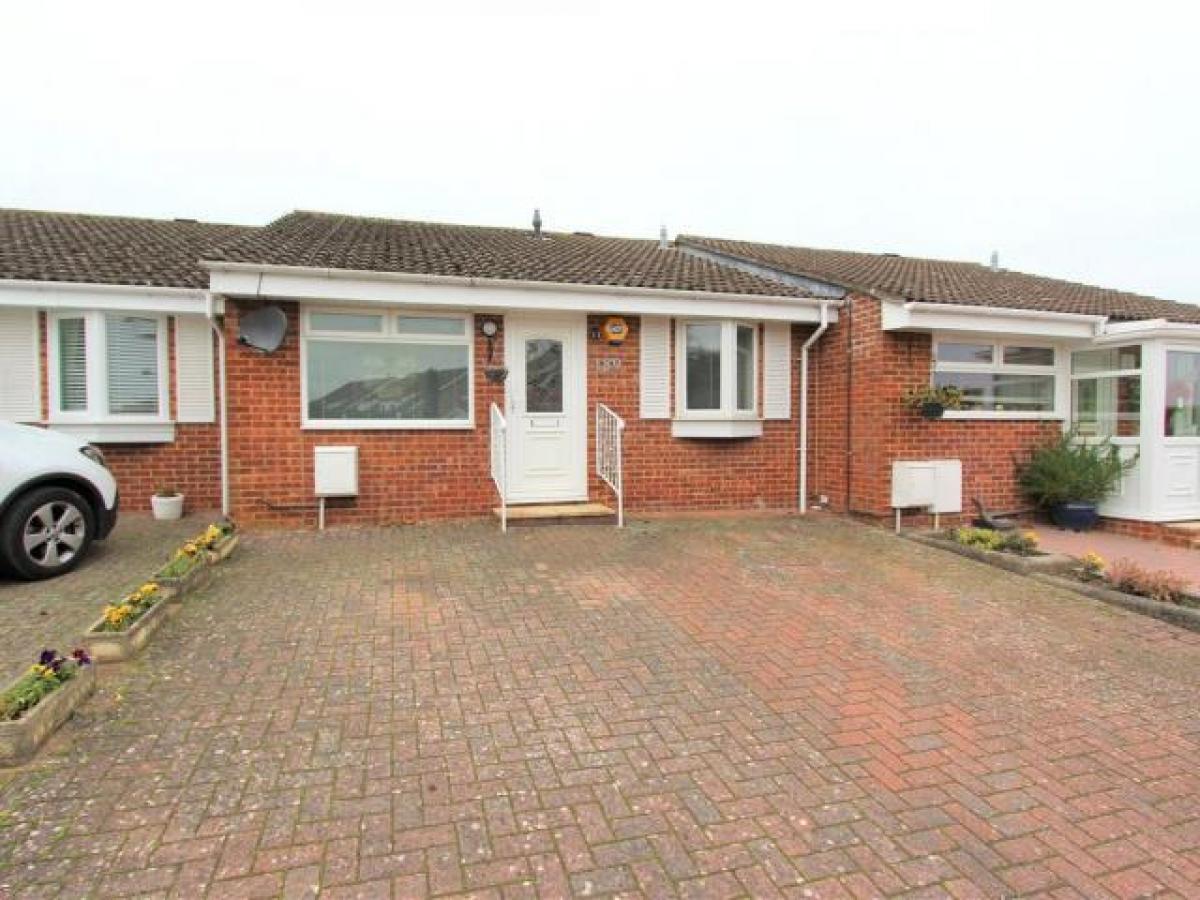 Picture of Bungalow For Rent in Swindon, Wiltshire, United Kingdom