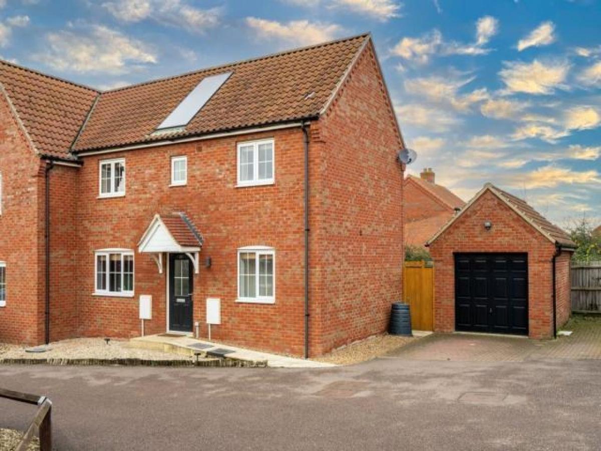 Picture of Home For Rent in Wymondham, Norfolk, United Kingdom