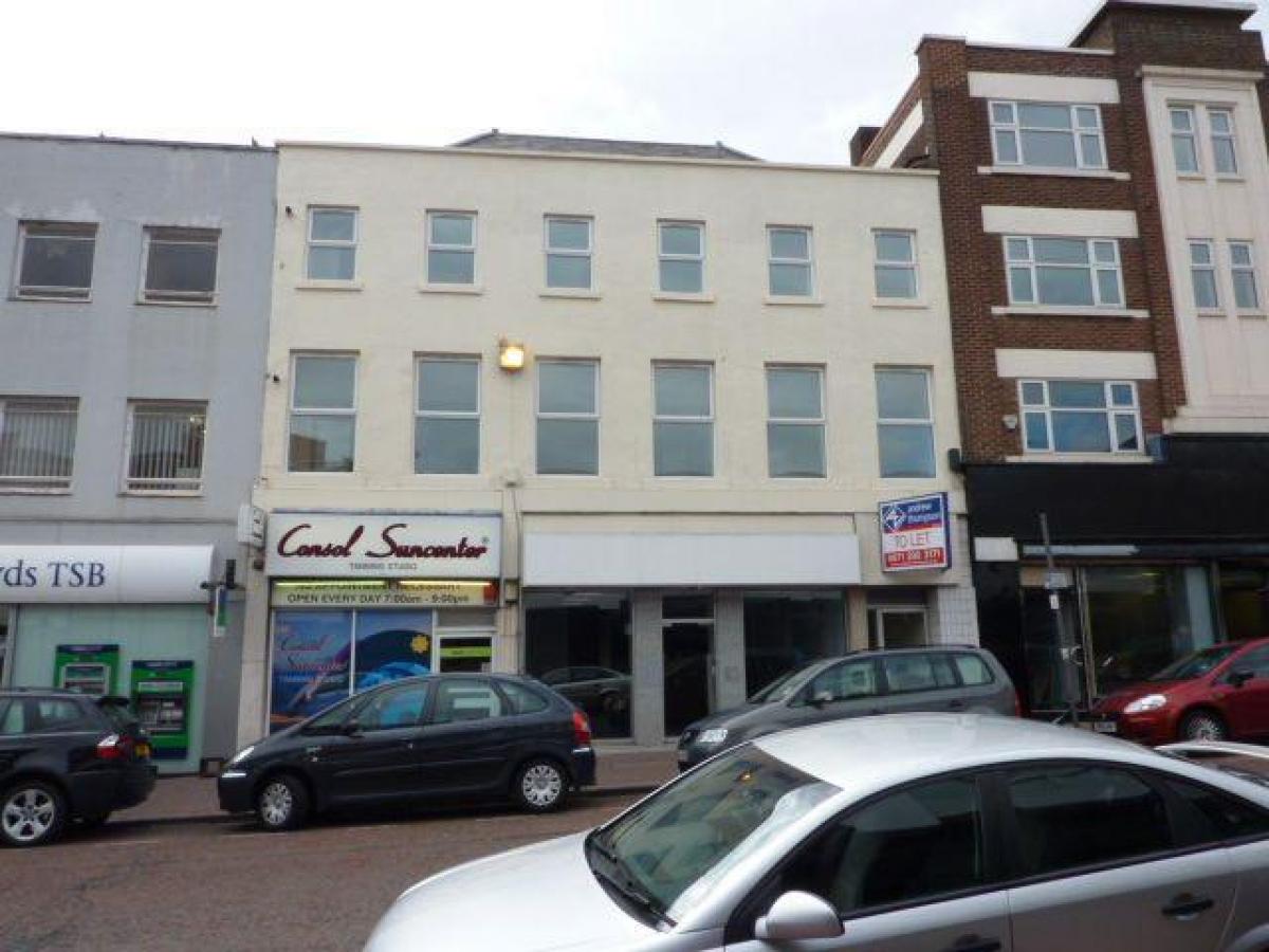 Picture of Apartment For Rent in Dudley, West Midlands, United Kingdom