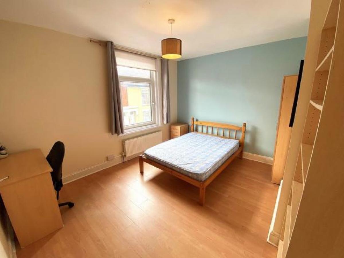 Picture of Home For Rent in Portsmouth, Hampshire, United Kingdom