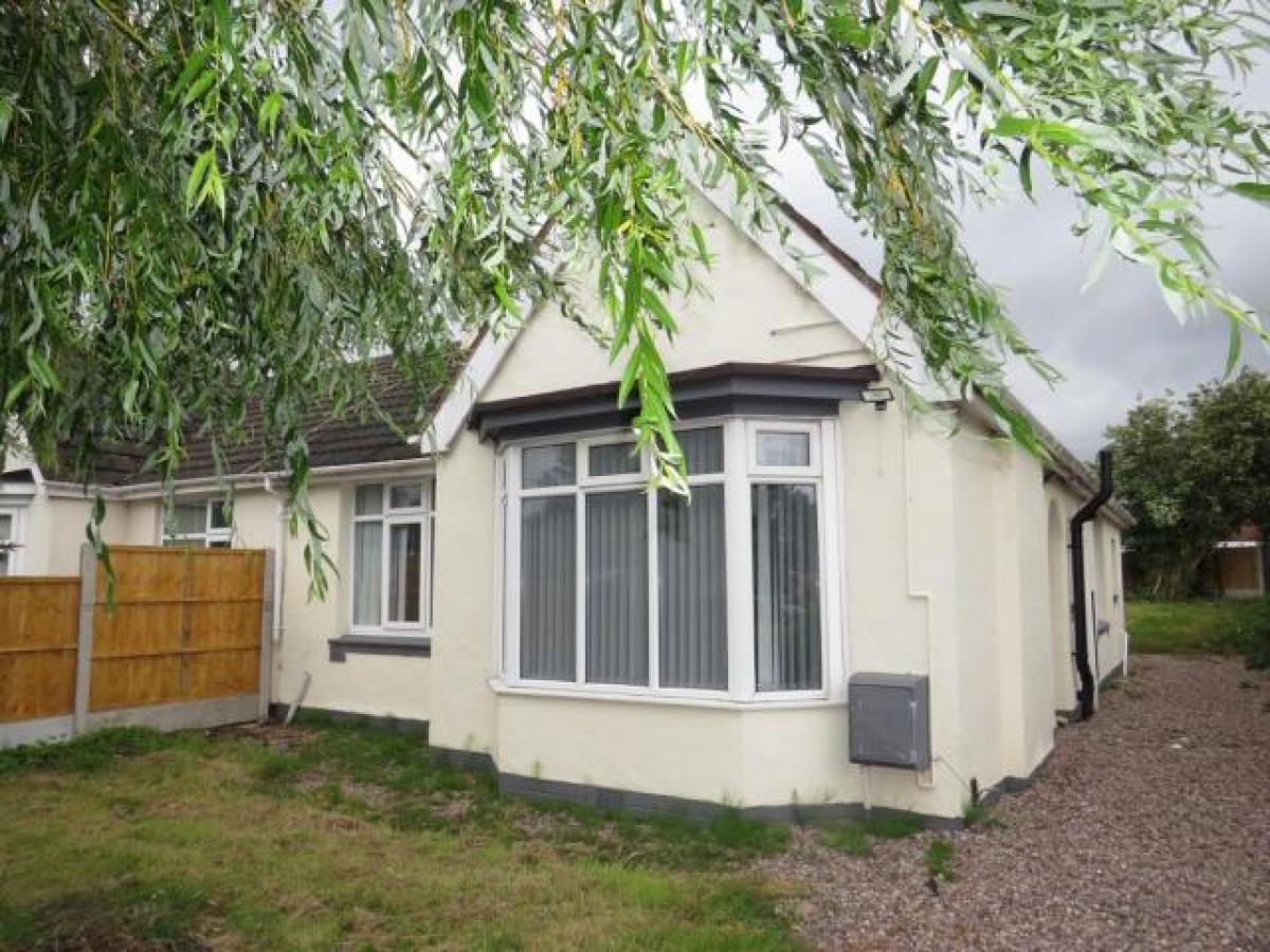 Picture of Bungalow For Rent in Wolverhampton, West Midlands, United Kingdom