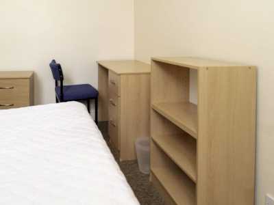 Bungalow For Rent in Swansea, United Kingdom