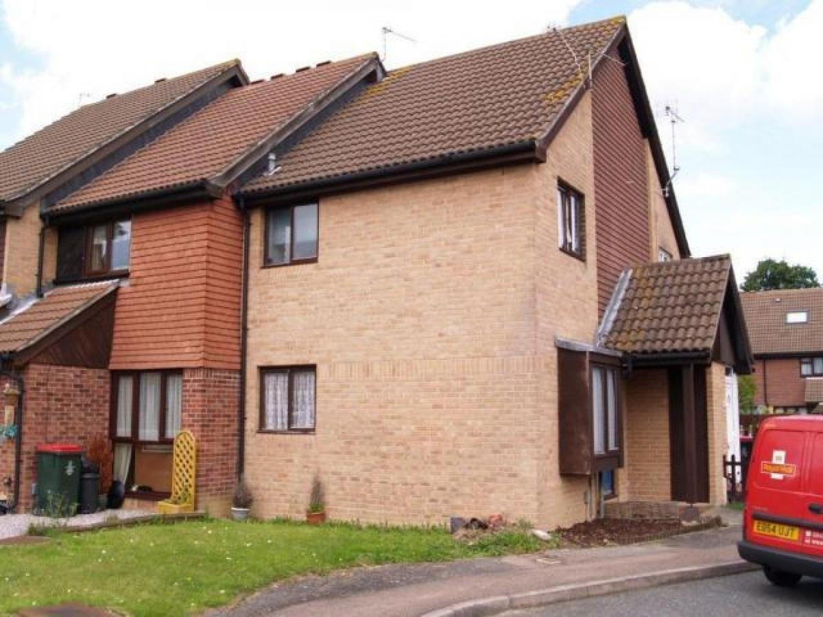 Picture of Home For Rent in Crawley, West Sussex, United Kingdom