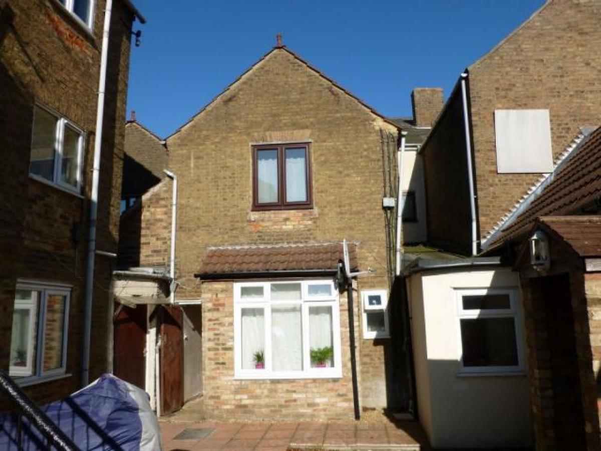 Picture of Apartment For Rent in Chatteris, Cambridgeshire, United Kingdom