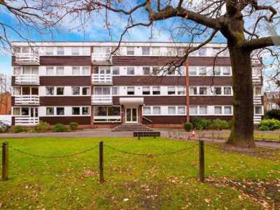 Apartment For Rent in Buckhurst Hill, United Kingdom