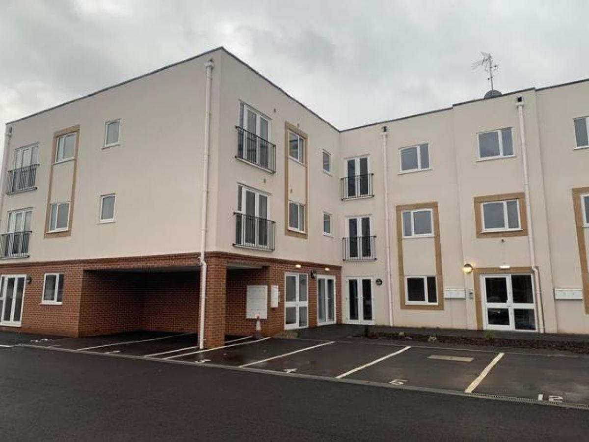 Picture of Apartment For Rent in Willenhall, West Midlands, United Kingdom