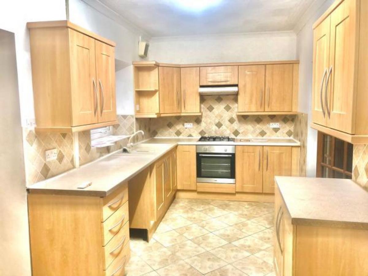 Picture of Home For Rent in Pontypridd, Mid Glamorgan, United Kingdom