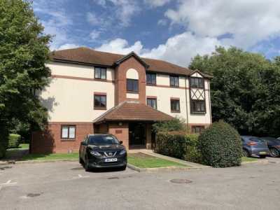 Apartment For Rent in Redhill, United Kingdom