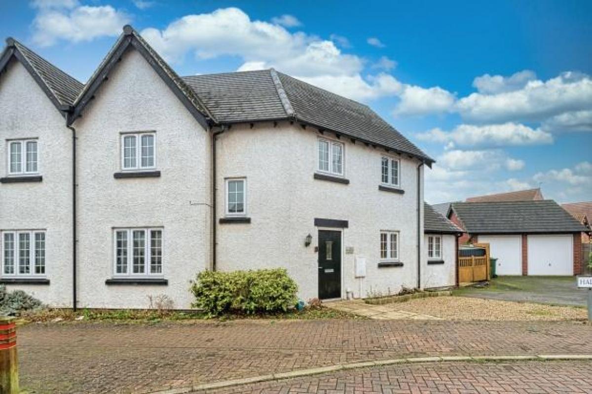 Picture of Home For Sale in Leicester, Leicestershire, United Kingdom