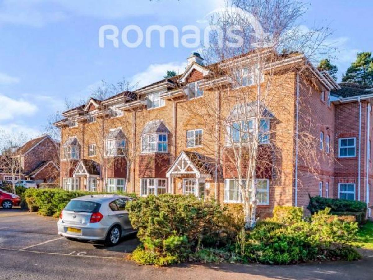 Picture of Apartment For Rent in Fleet, Hampshire, United Kingdom