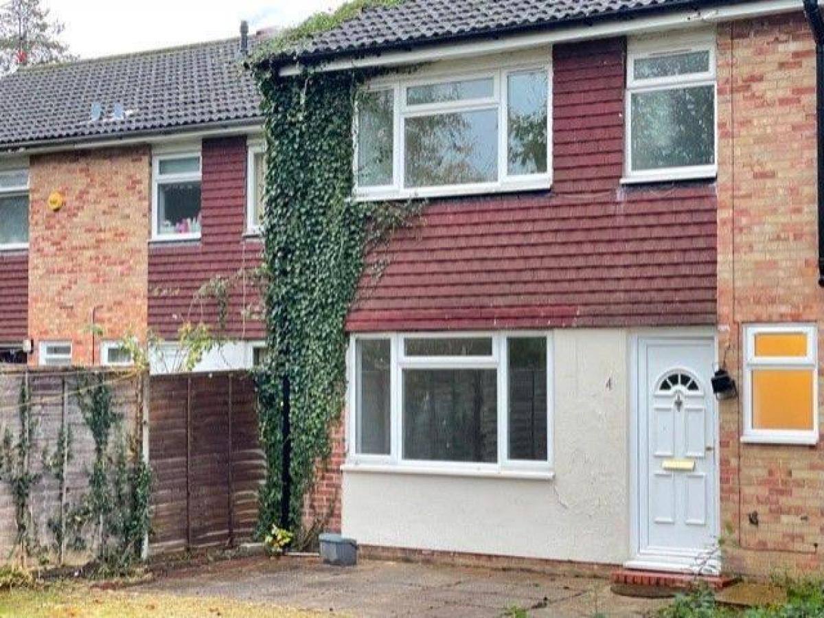 Picture of Home For Rent in Crawley, West Sussex, United Kingdom