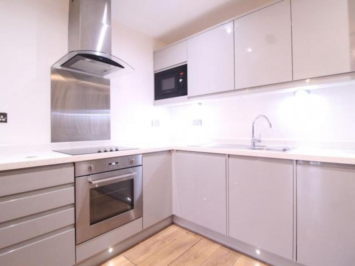 Picture of Apartment For Rent in Waltham Cross, Hertfordshire, United Kingdom