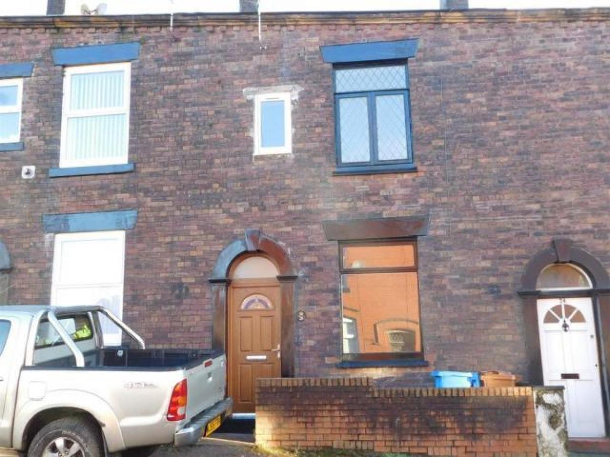 Picture of Home For Rent in Oldham, Greater Manchester, United Kingdom
