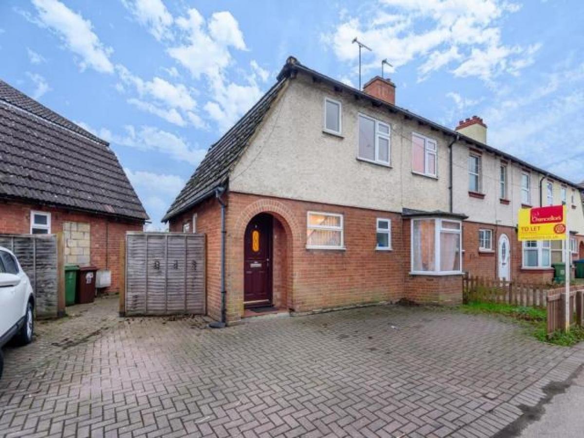 Picture of Home For Rent in Aylesbury, Buckinghamshire, United Kingdom