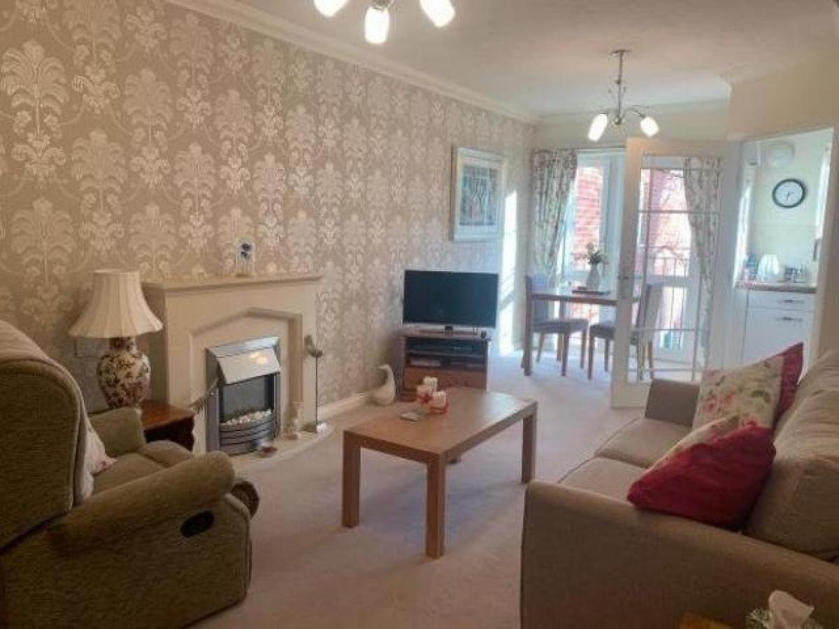 Picture of Apartment For Rent in Honiton, Devon, United Kingdom