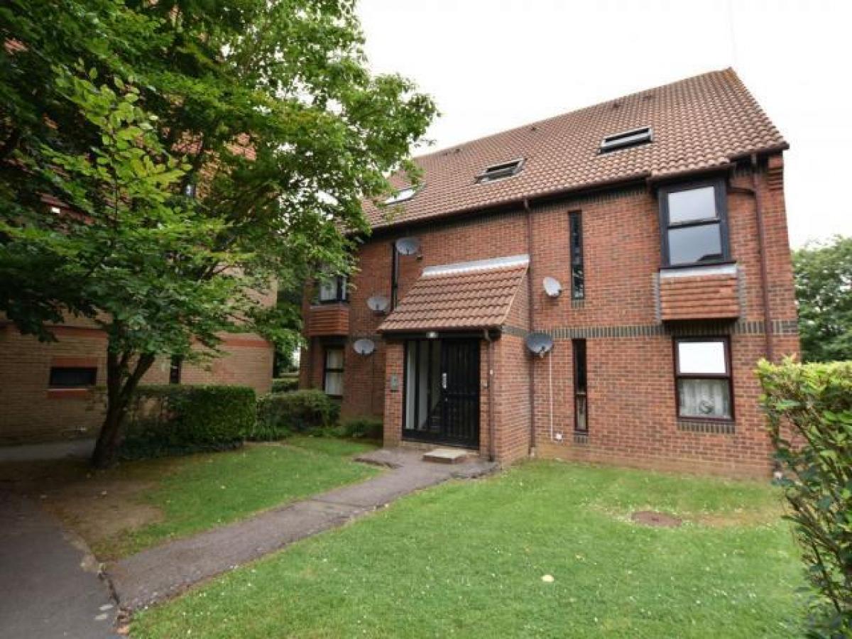 Picture of Apartment For Rent in Barnet, Hertfordshire, United Kingdom