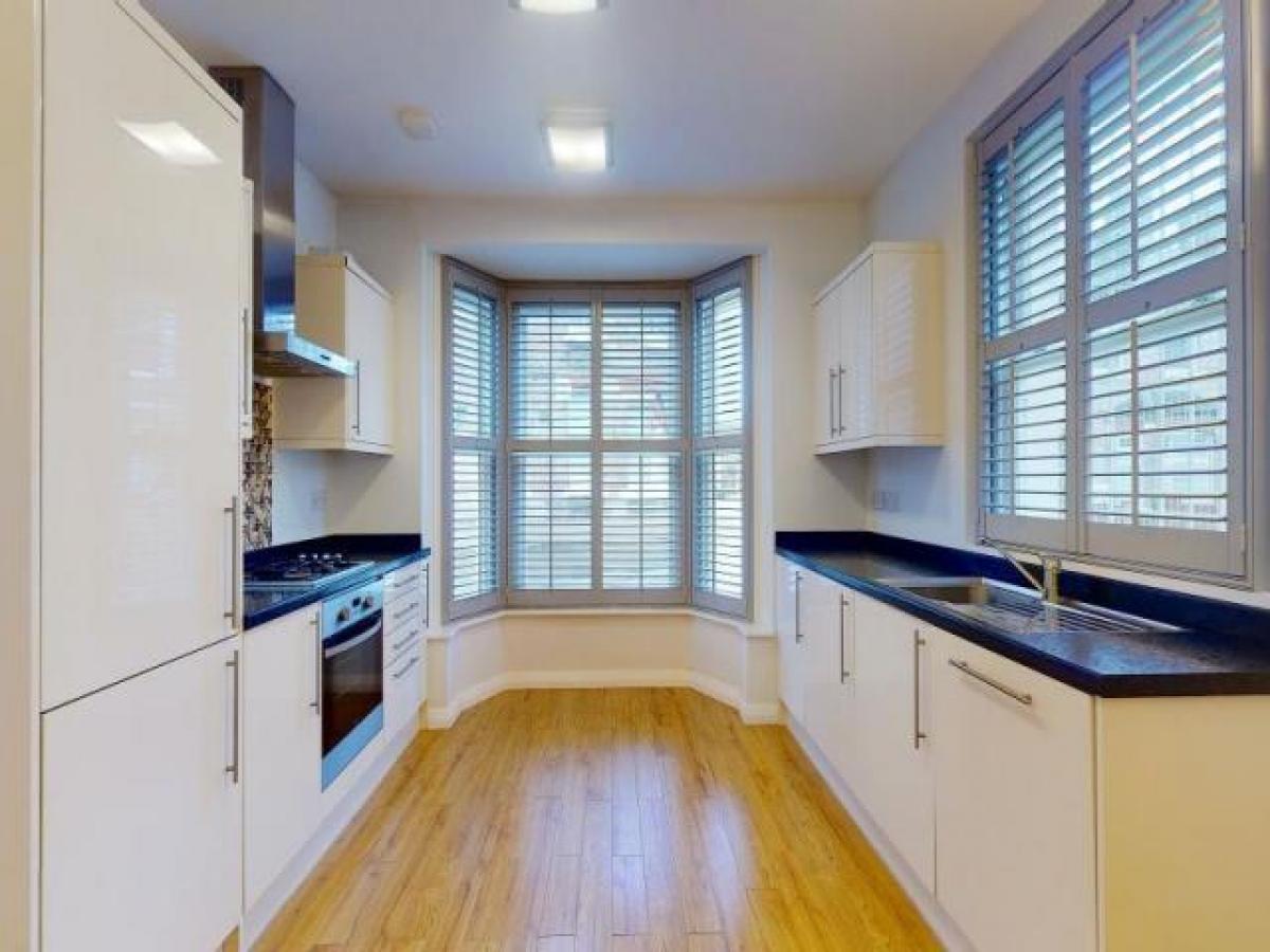Picture of Apartment For Rent in Twickenham, Greater London, United Kingdom