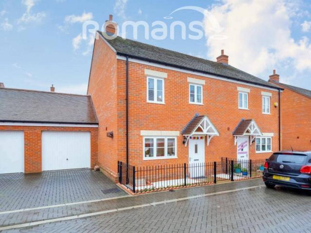 Picture of Home For Rent in Aldershot, Hampshire, United Kingdom