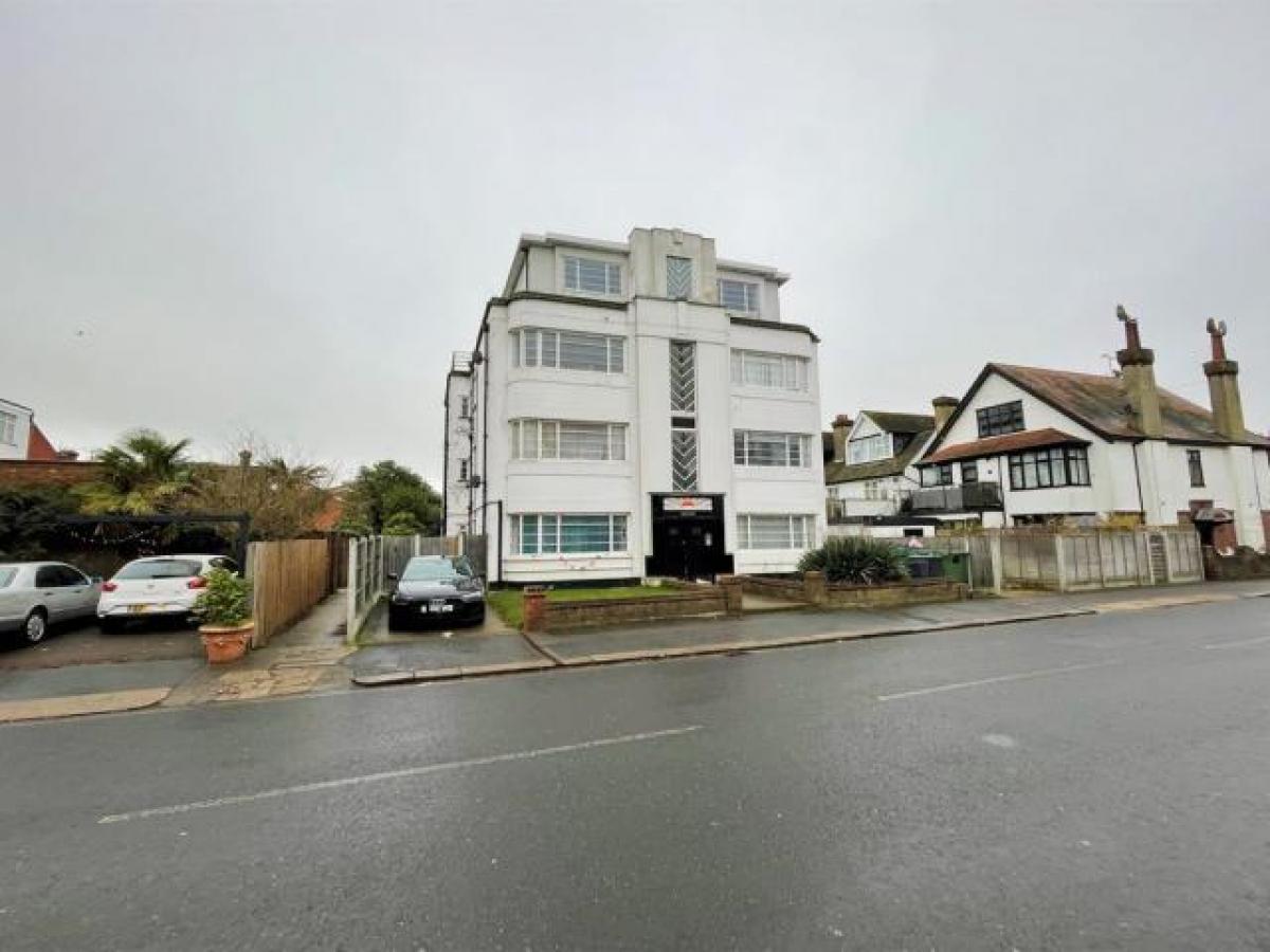 Picture of Apartment For Rent in Westcliff on Sea, Essex, United Kingdom