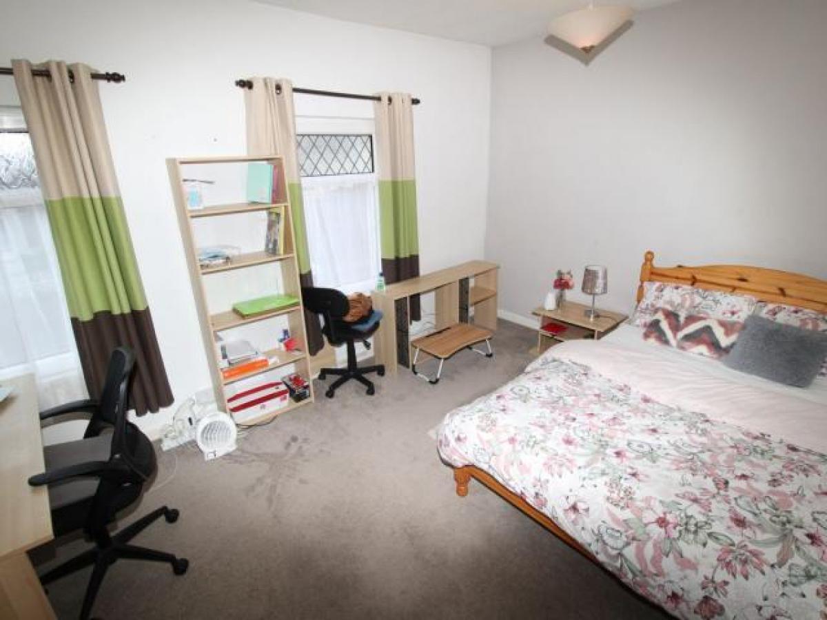 Picture of Home For Rent in Pontypridd, Mid Glamorgan, United Kingdom