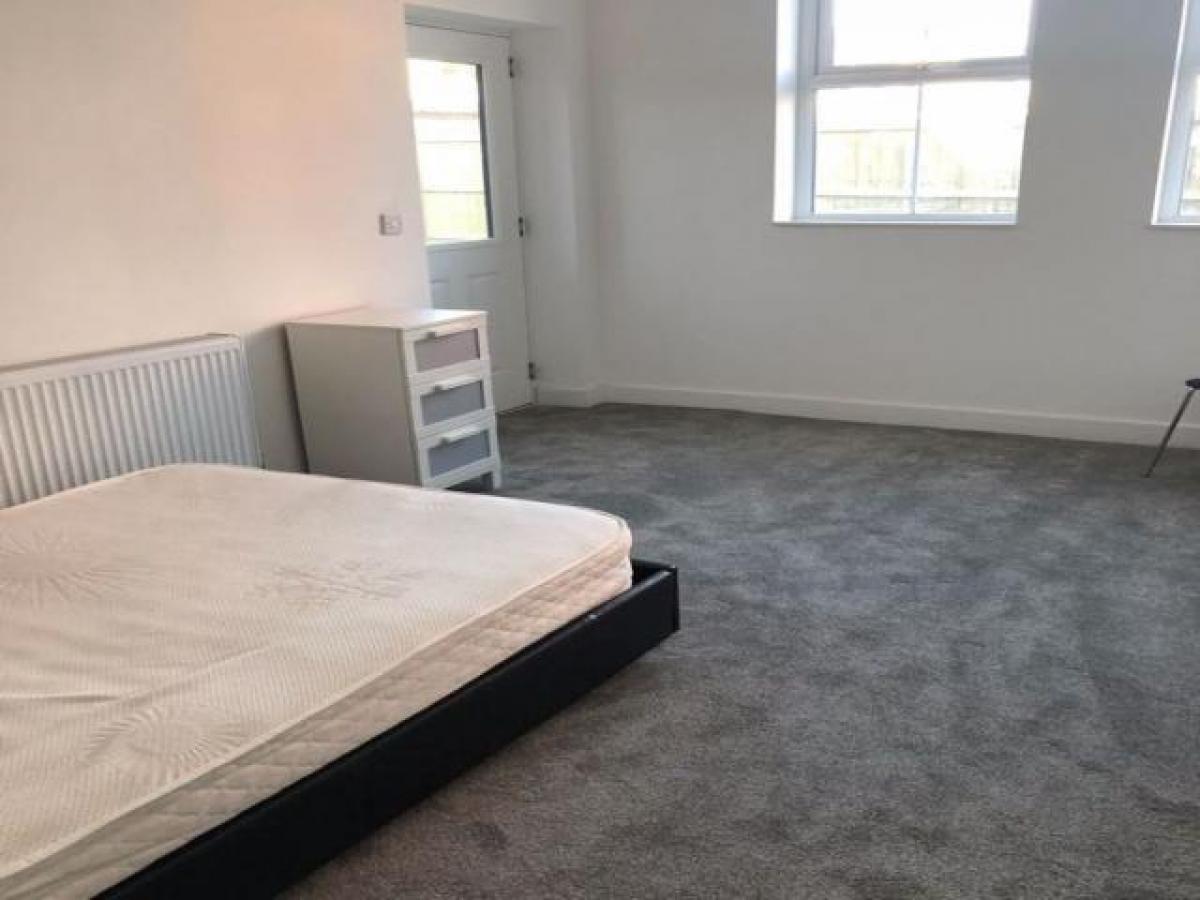 Picture of Apartment For Rent in Pontefract, West Yorkshire, United Kingdom