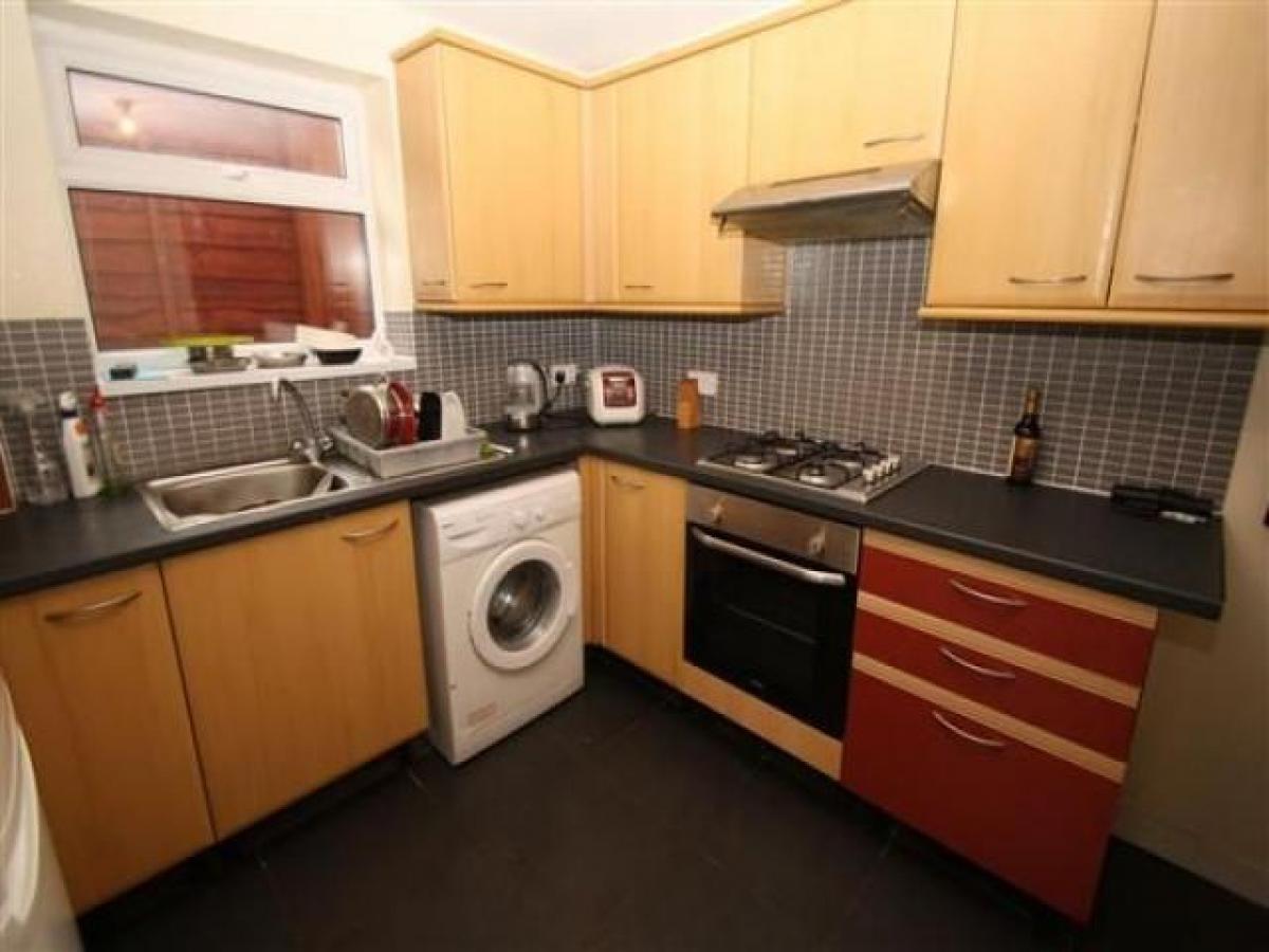Picture of Home For Rent in Pontypridd, Mid Glamorgan, United Kingdom