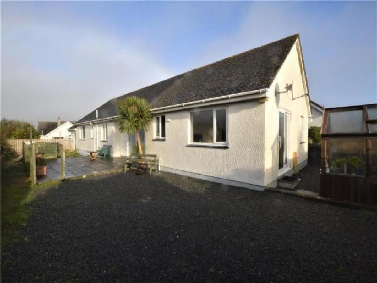 Picture of Bungalow For Rent in Helston, Cornwall, United Kingdom