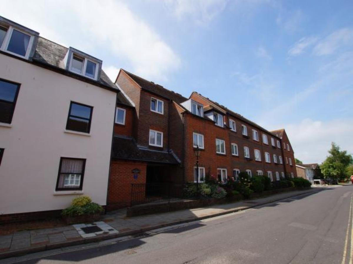 Picture of Apartment For Rent in Chichester, West Sussex, United Kingdom