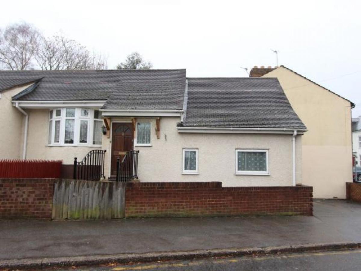 Picture of Bungalow For Rent in Maidstone, Kent, United Kingdom