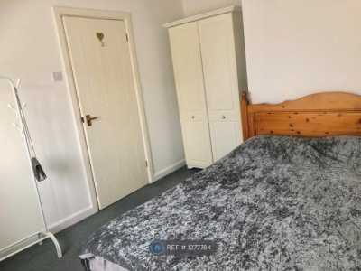 Apartment For Rent in Woking, United Kingdom