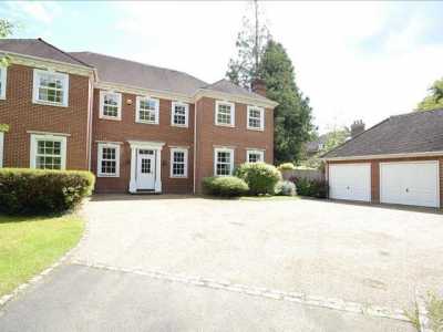 Home For Rent in Ascot, United Kingdom