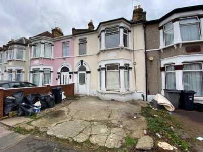 Home For Rent in Ilford, United Kingdom