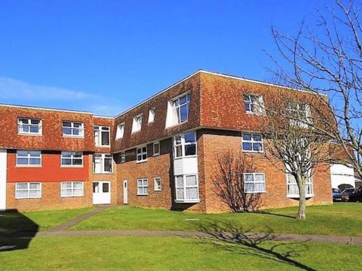 Picture of Apartment For Rent in Worthing, West Sussex, United Kingdom