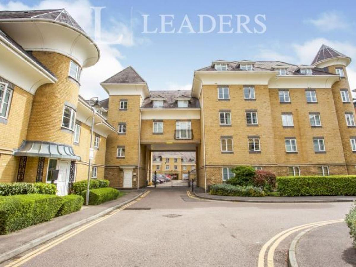 Picture of Apartment For Rent in Woking, Surrey, United Kingdom
