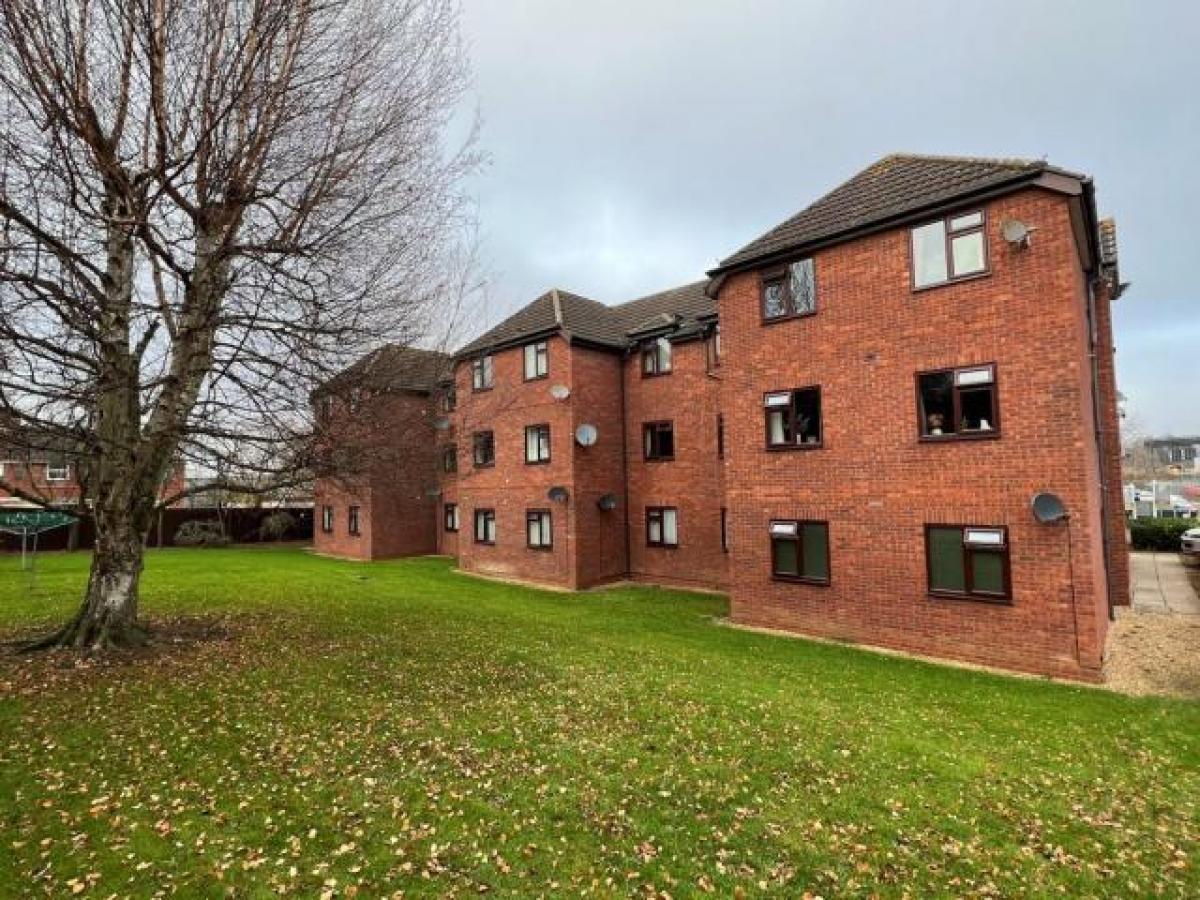 Picture of Apartment For Rent in Rugby, Warwickshire, United Kingdom