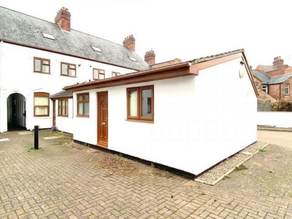 Picture of Apartment For Rent in Nuneaton, Warwickshire, United Kingdom