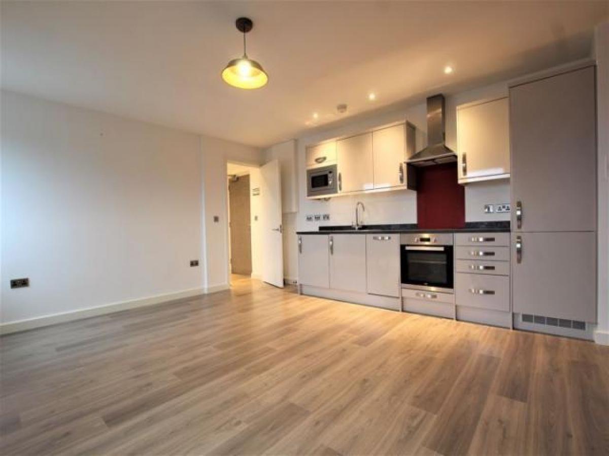 Picture of Apartment For Rent in Gloucester, Gloucestershire, United Kingdom