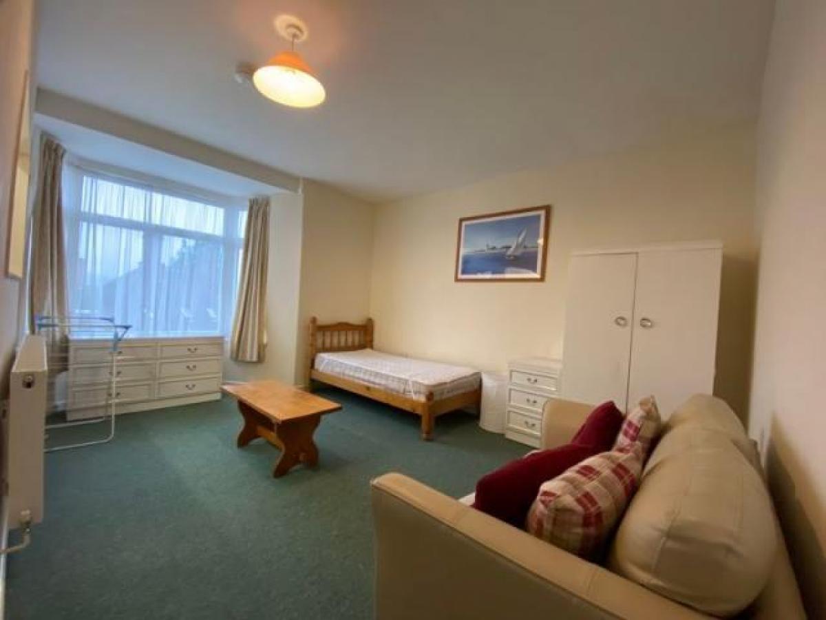 Picture of Apartment For Rent in Okehampton, Devon, United Kingdom