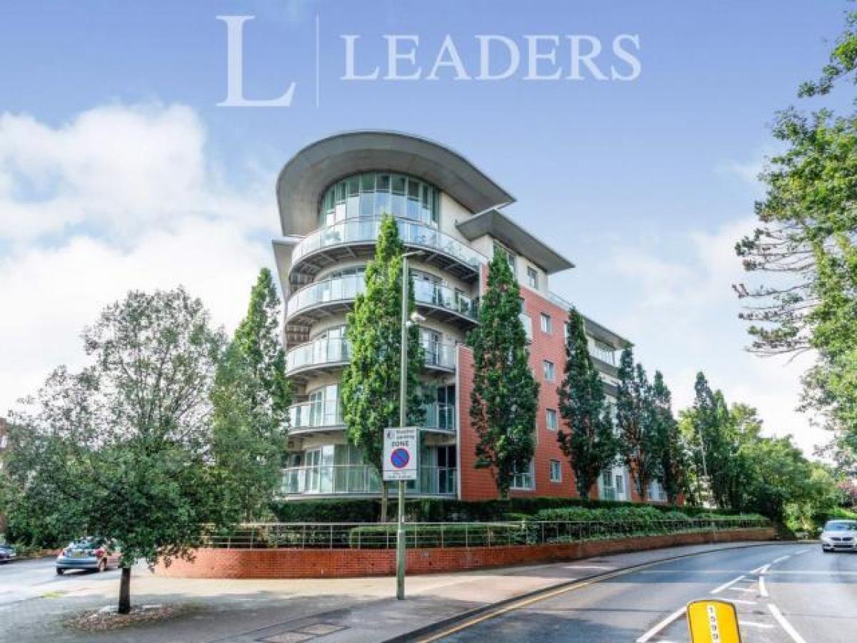 Picture of Apartment For Rent in Woking, Surrey, United Kingdom