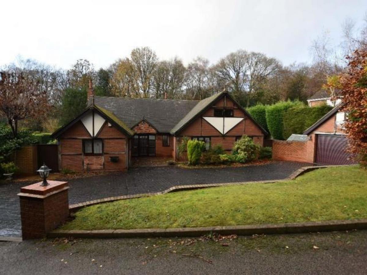 Picture of Bungalow For Rent in Sutton Coldfield, West Midlands, United Kingdom