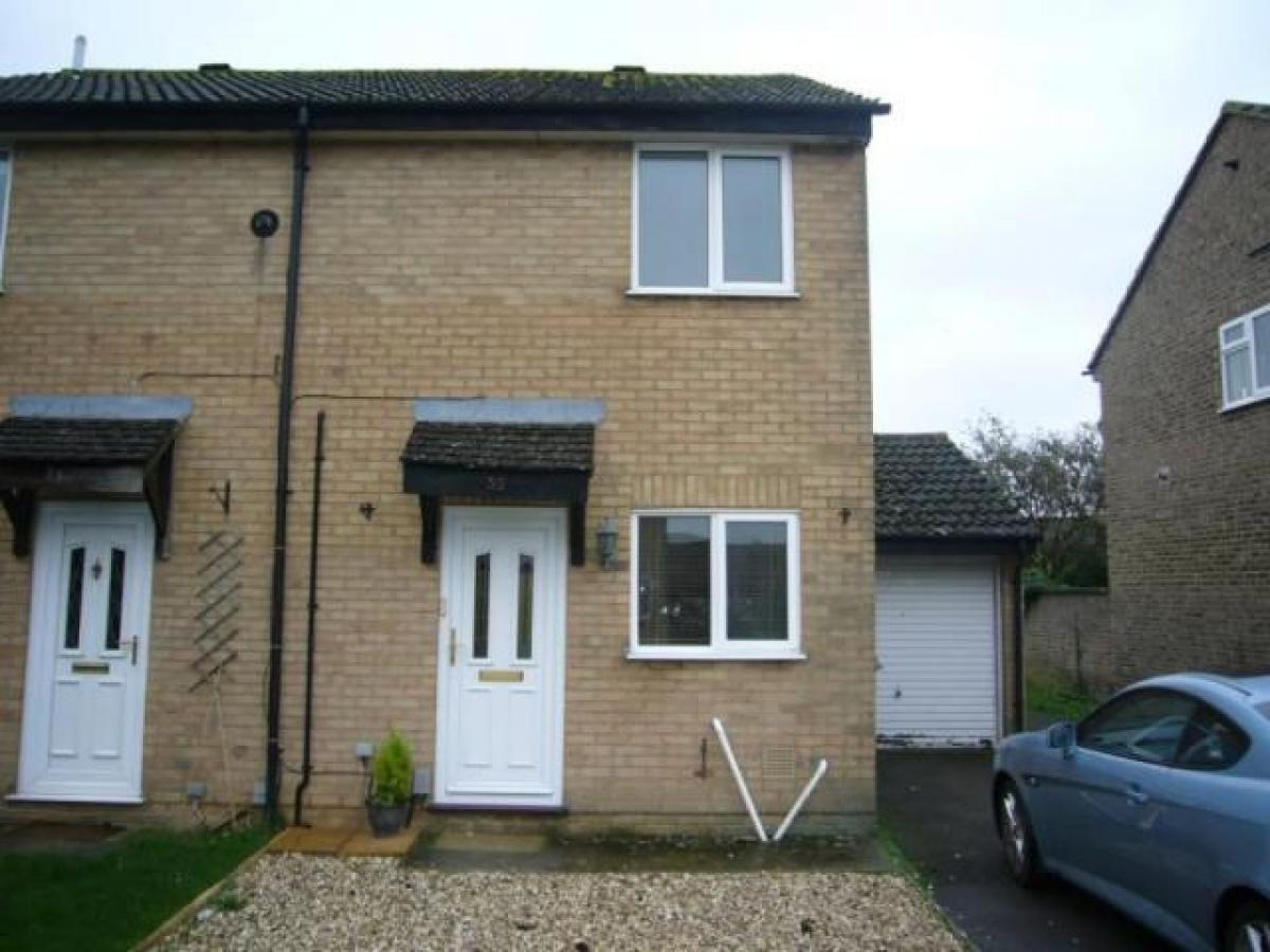Picture of Home For Rent in Carterton, Oxfordshire, United Kingdom