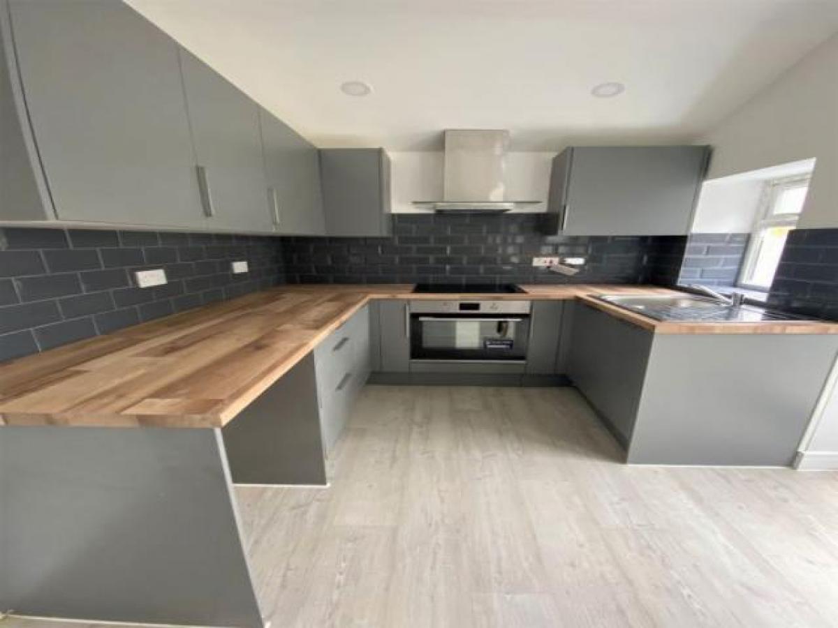 Picture of Apartment For Rent in Barry, South Glamorgan, United Kingdom