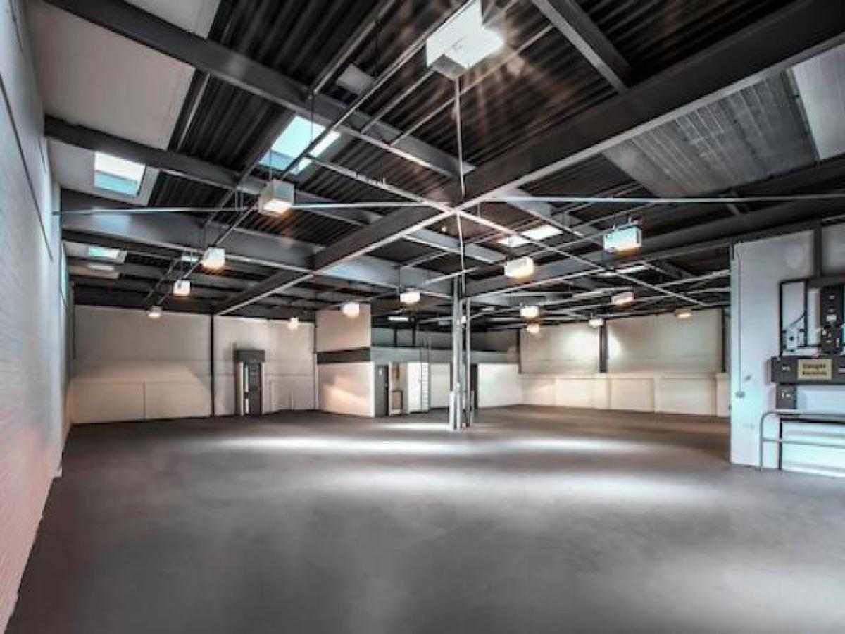 Picture of Industrial For Rent in Runcorn, Cheshire, United Kingdom