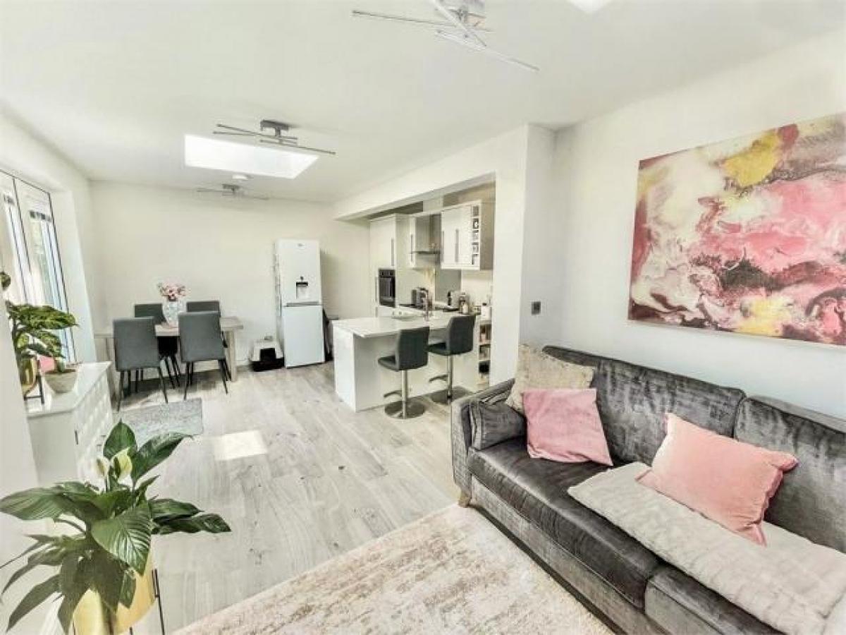 Picture of Home For Rent in Slough, Berkshire, United Kingdom