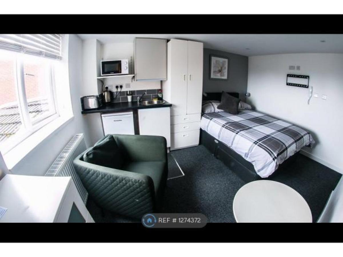 Picture of Apartment For Rent in Bilston, West Midlands, United Kingdom