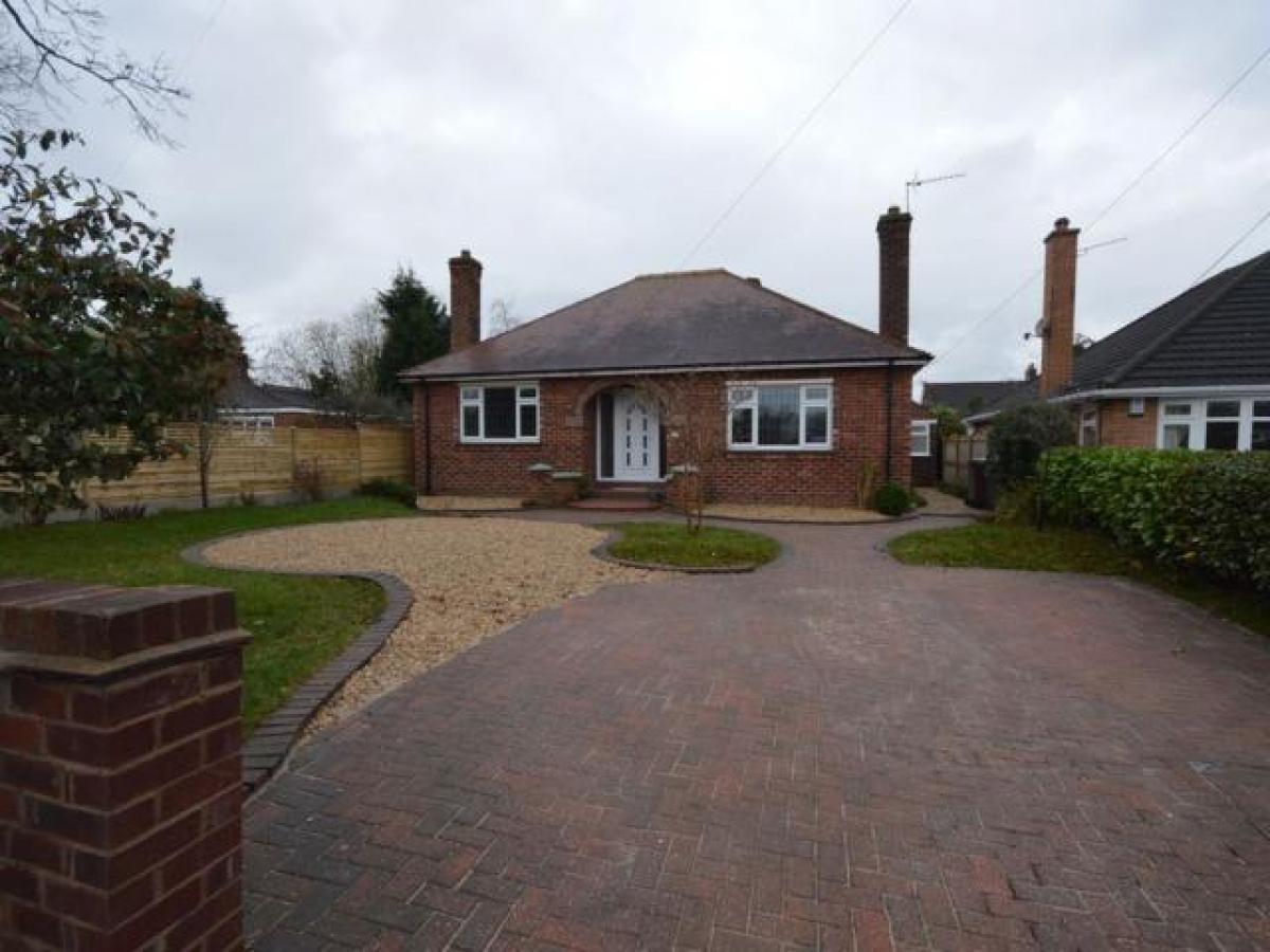 Picture of Bungalow For Rent in Sandbach, Cheshire, United Kingdom