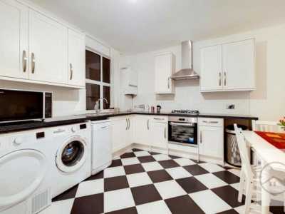 Home For Rent in Mitcham, United Kingdom