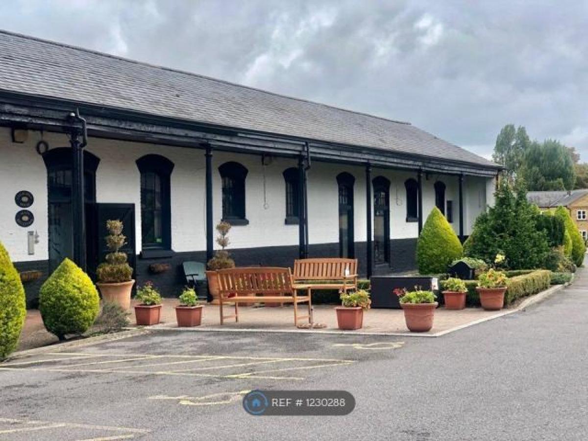 Picture of Apartment For Rent in Aldershot, Hampshire, United Kingdom